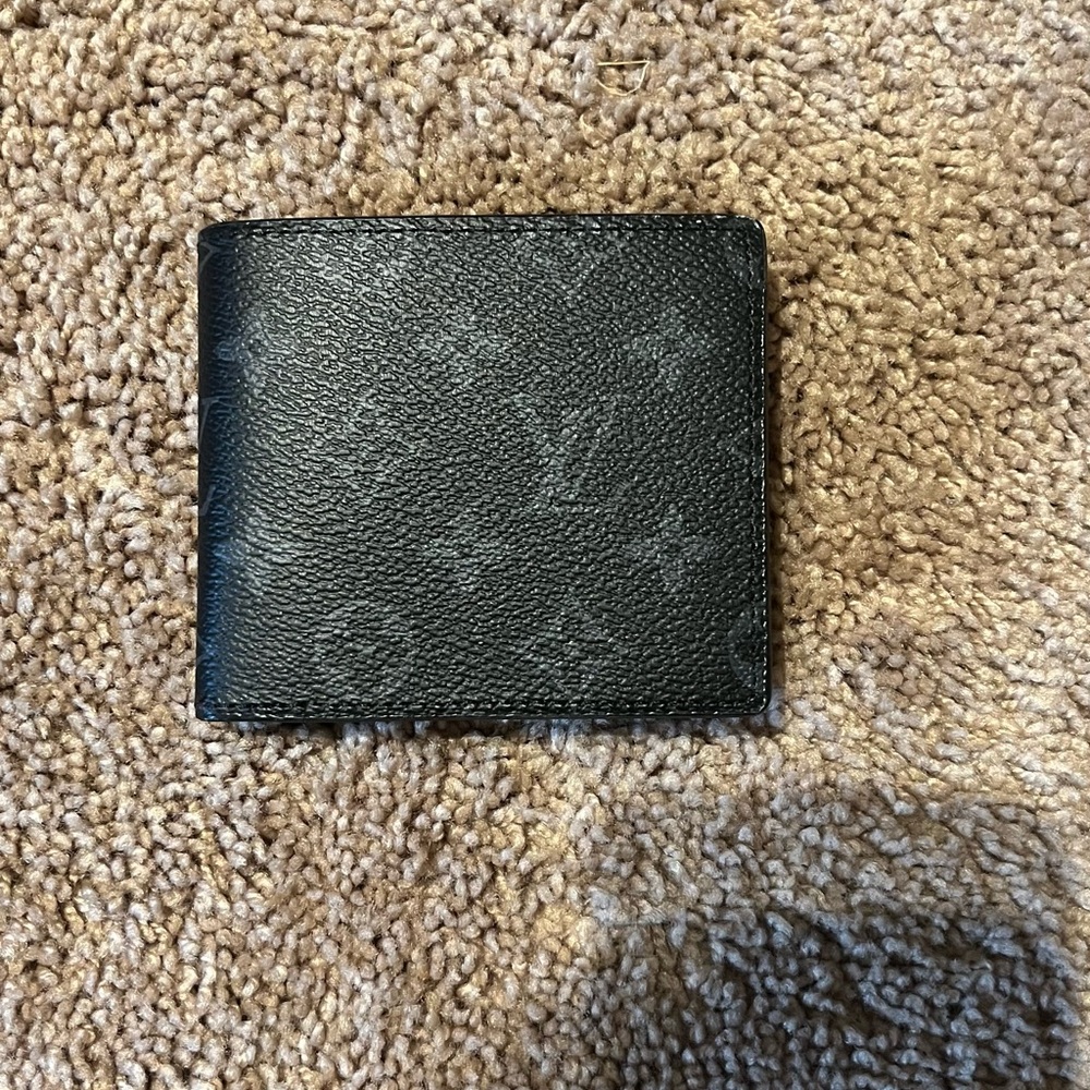 Louis Vuitton Men's Multiple
Monagram Ecplise